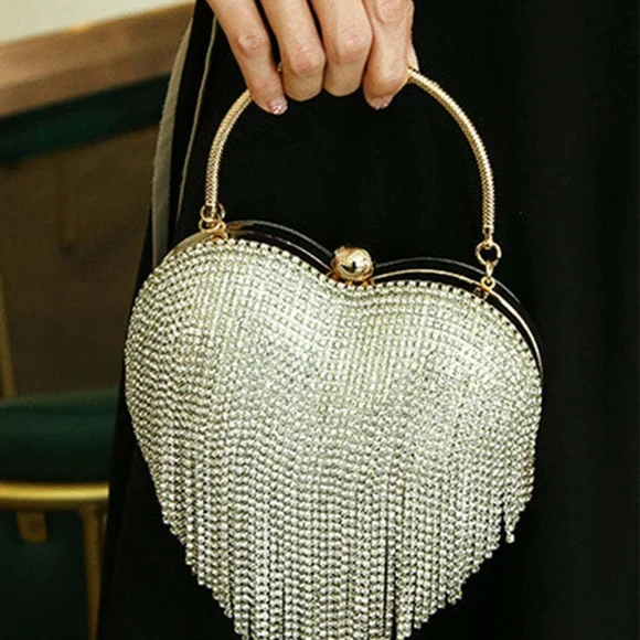 Women Heart Shape Crystal Tassel Bag - Picture 2 of 9